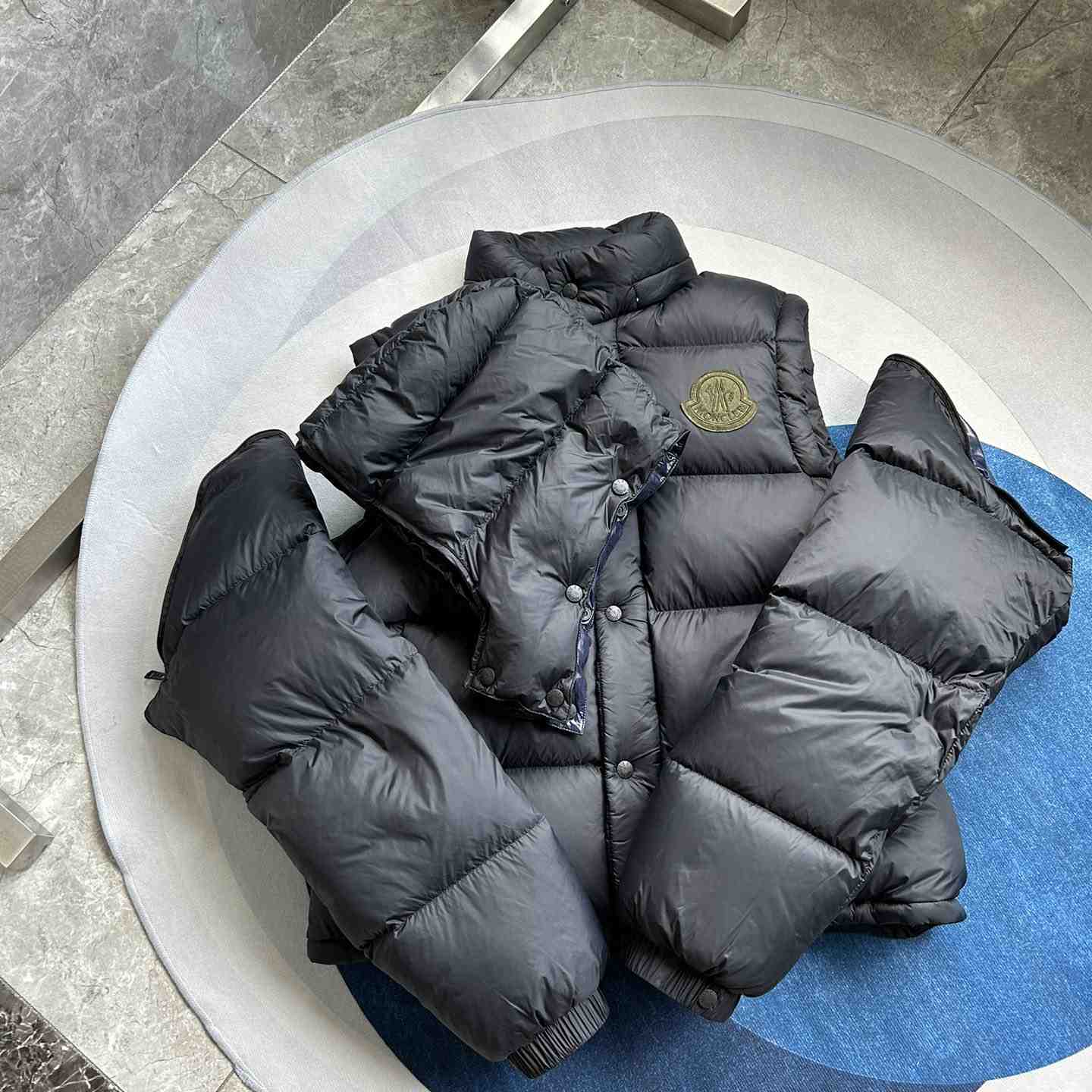 Moncler Cyclone 2-IN-1 Short Down Jacket - EUR FASHION