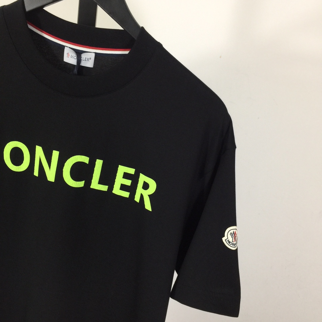 Moncler Logo T-Shirt - EUR FASHION