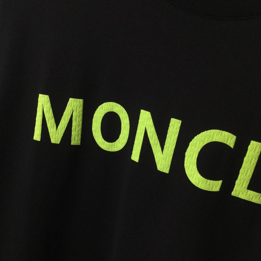 Moncler Logo T-Shirt - EUR FASHION