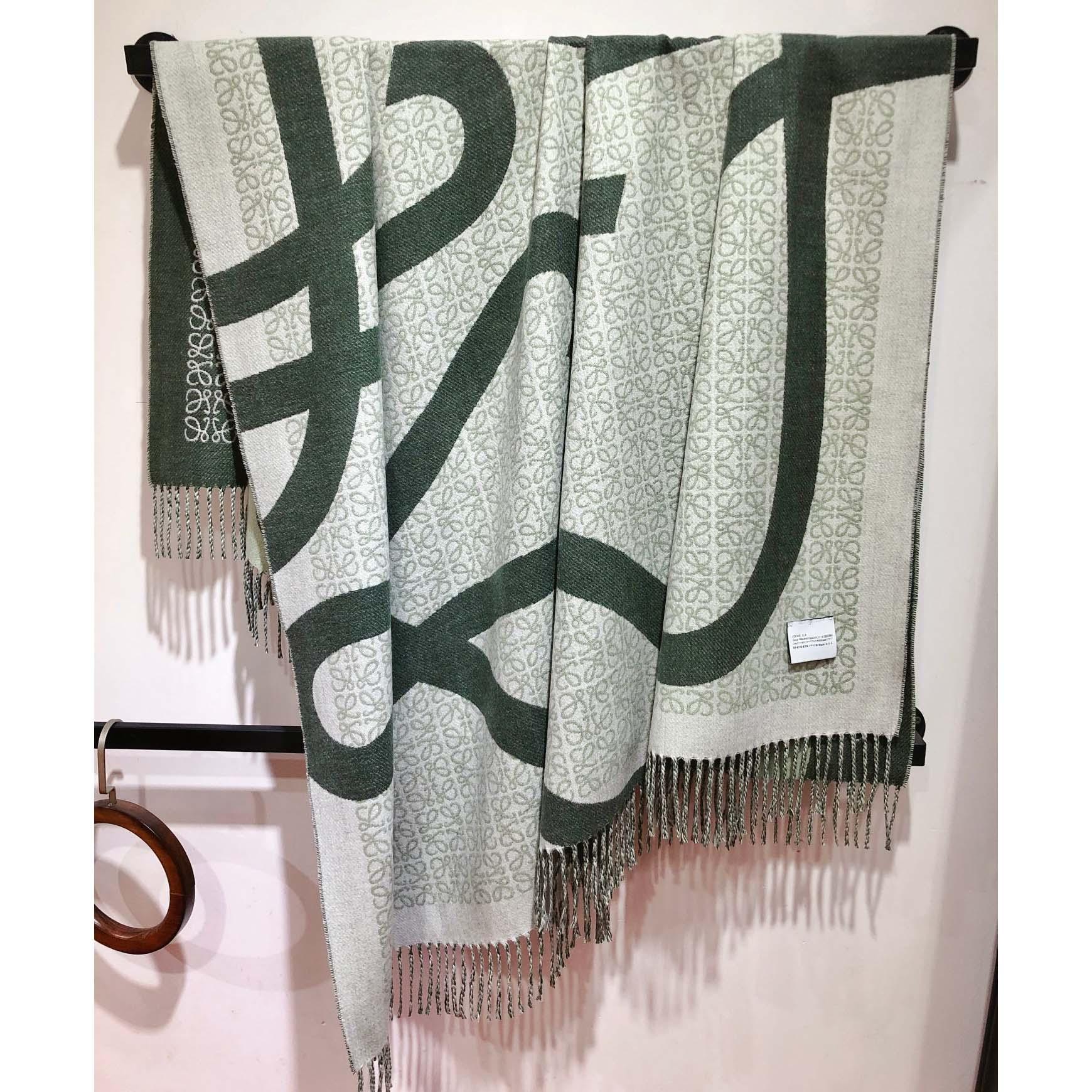 Loewe Anagram Blanket In Wool - EUR FASHION