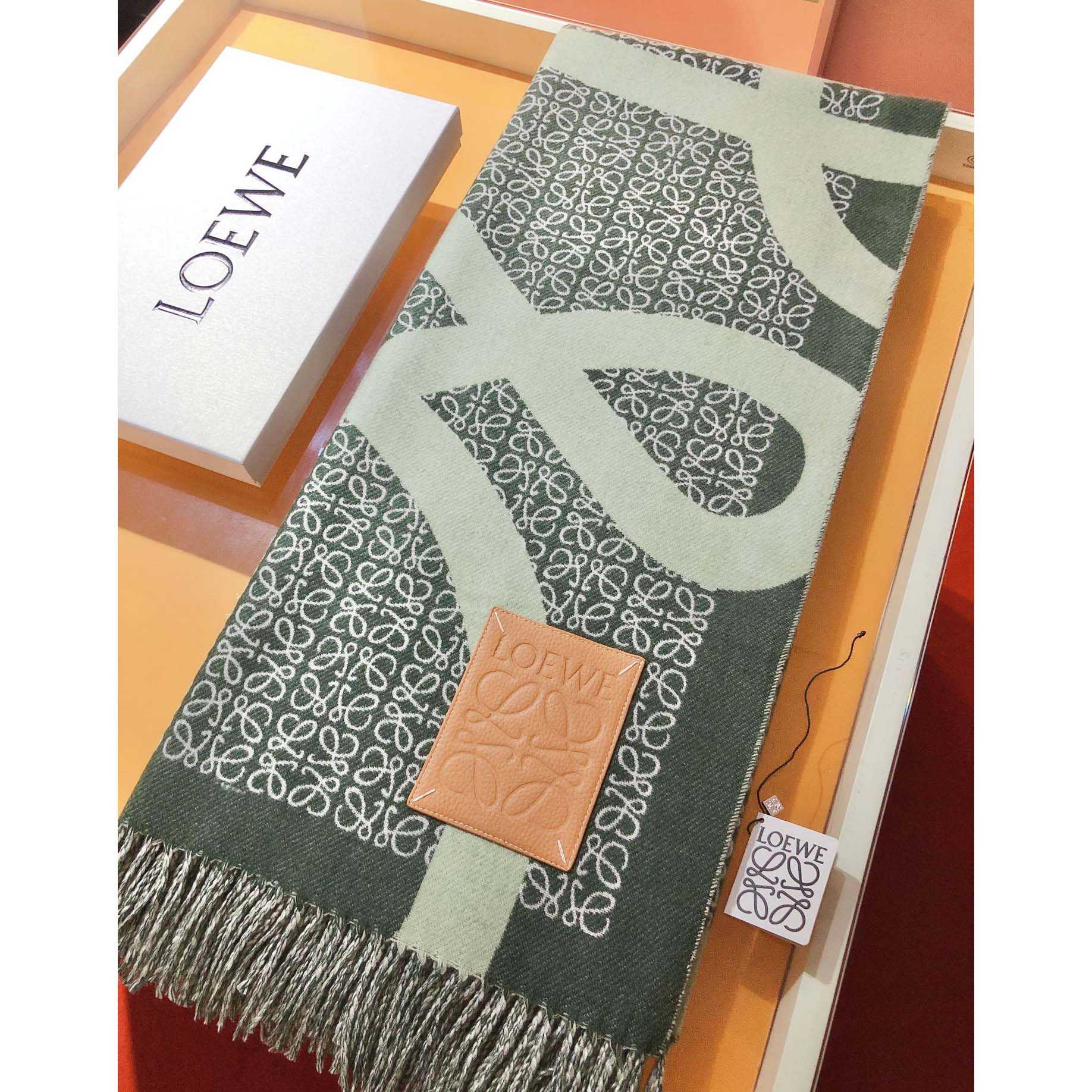 Loewe Anagram Blanket In Wool - EUR FASHION