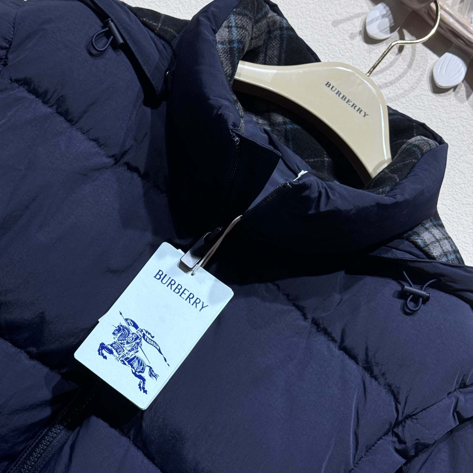 Burberry Detachable Sleeve Nylon Bideford Puffer Jacket - EUR FASHION