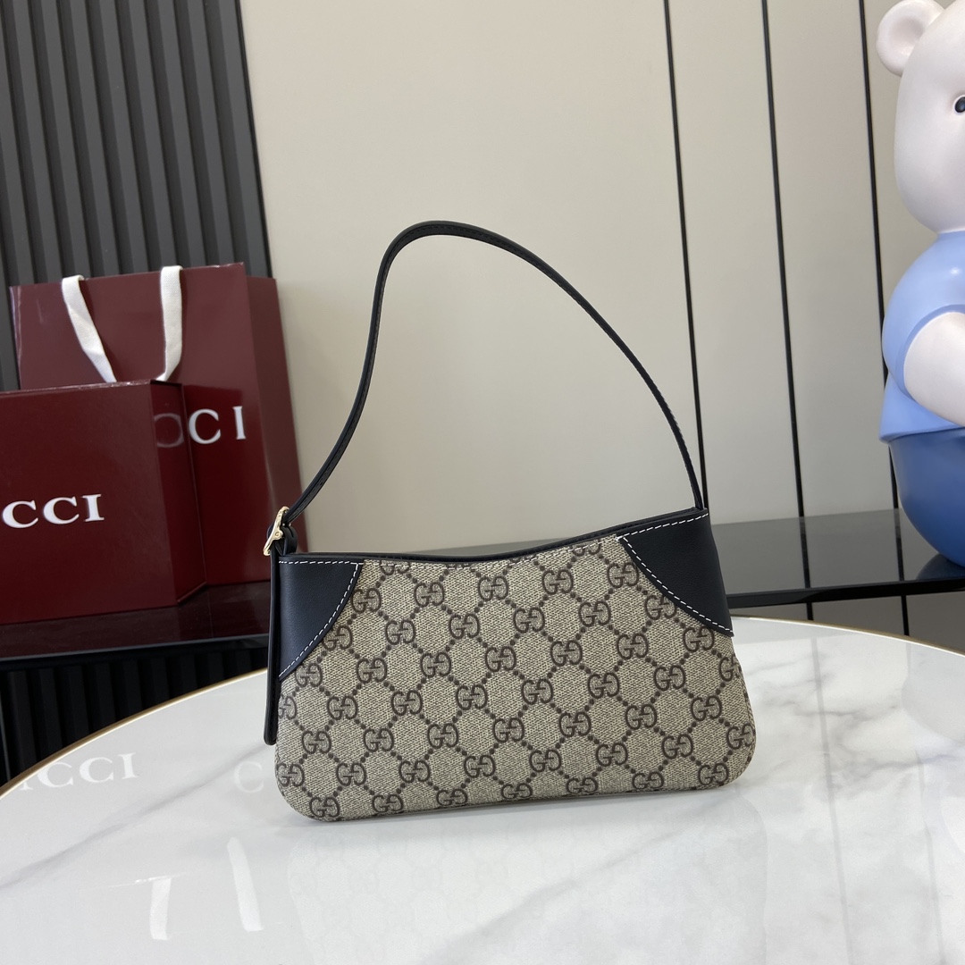 Gucci GG Emblem Super Mini Shoulder Bag - EUR FASHION