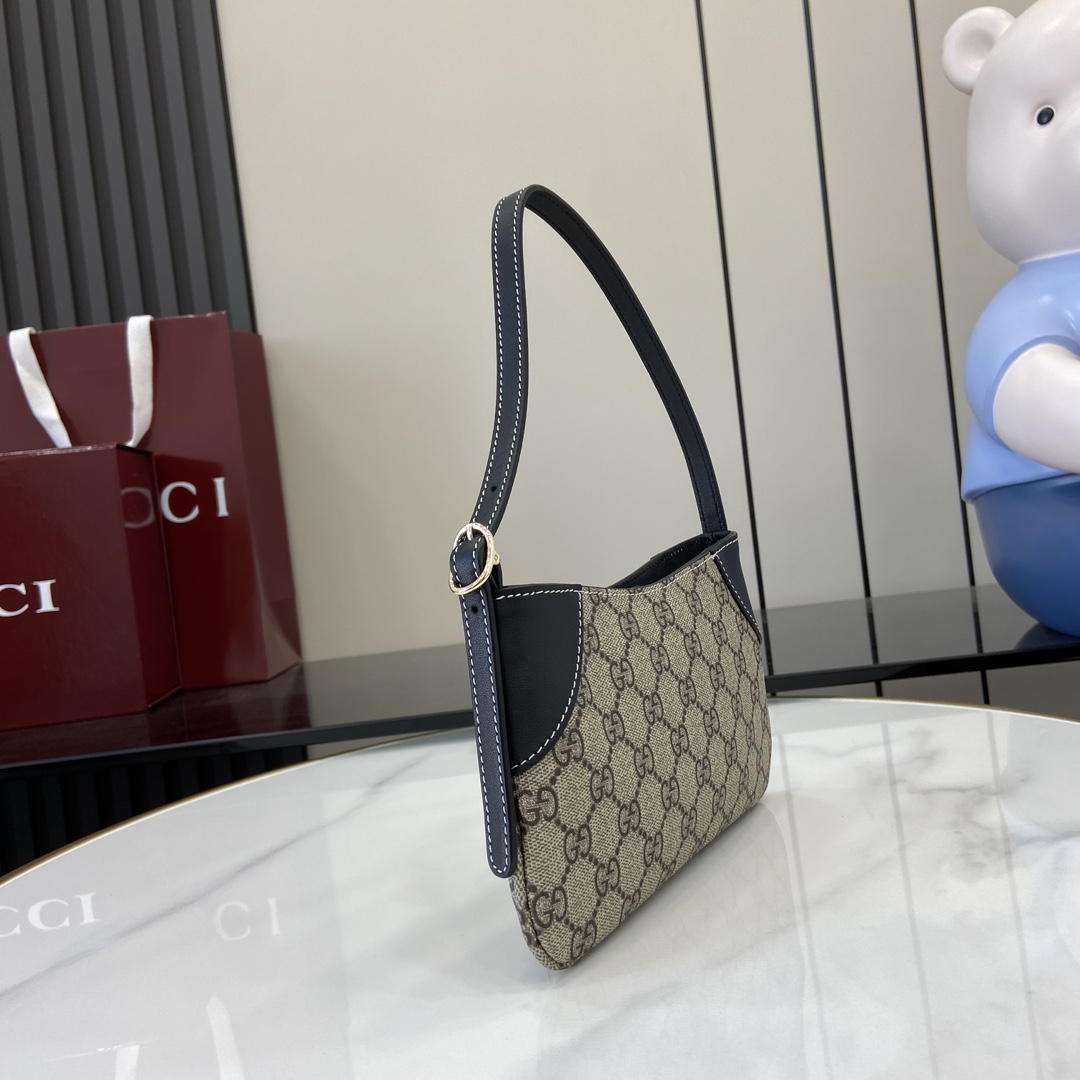 Gucci GG Emblem Super Mini Shoulder Bag - EUR FASHION