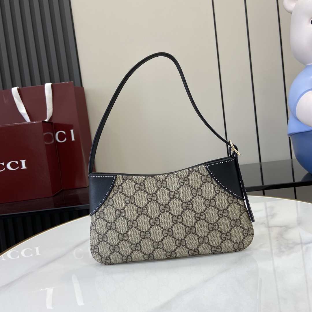 Gucci GG Emblem Super Mini Shoulder Bag - EUR FASHION