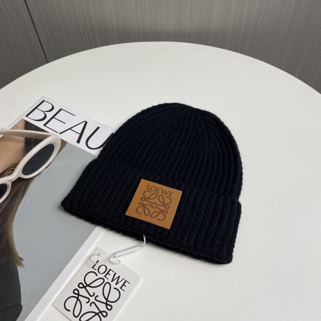 Loewe Beanie - EUR FASHION