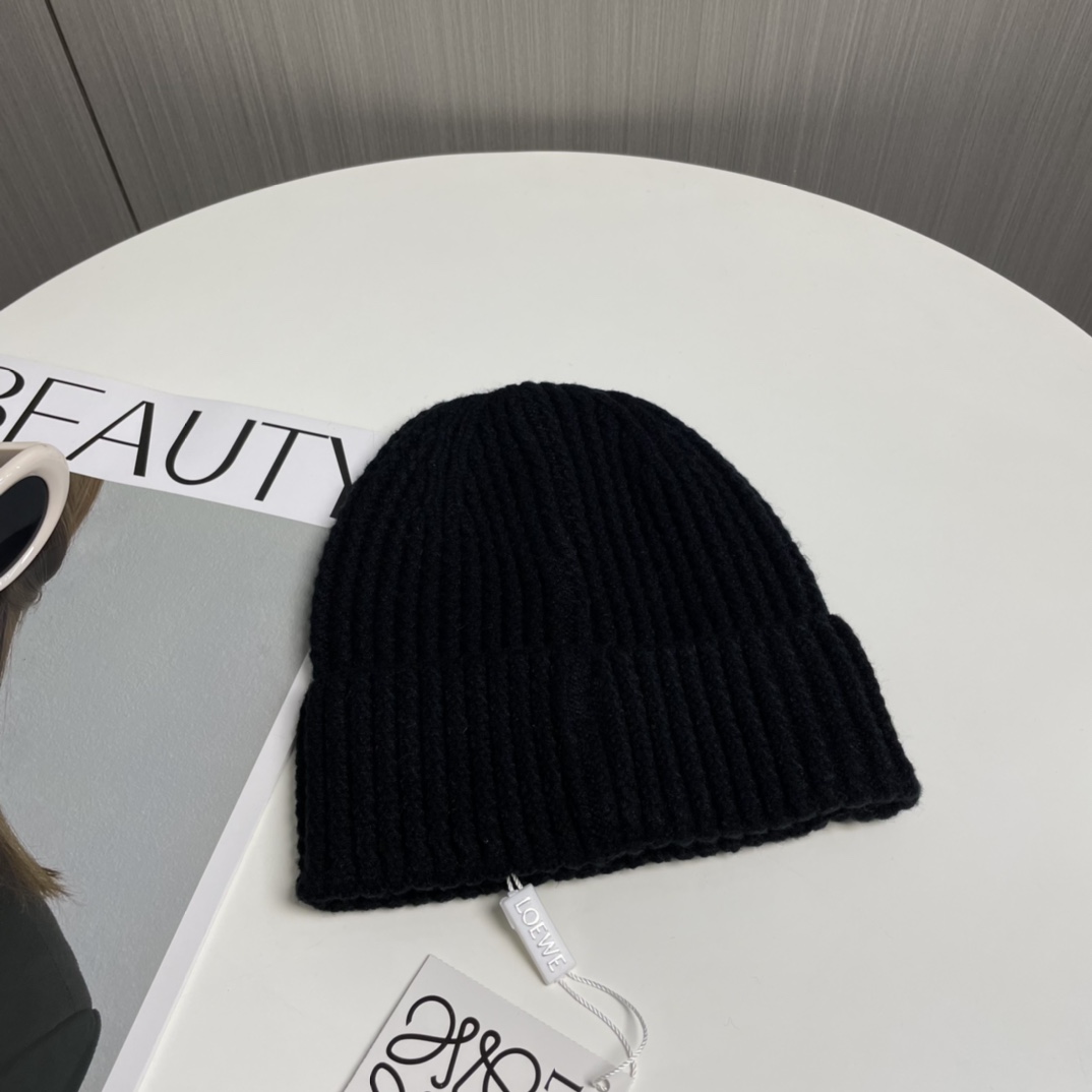 Loewe Beanie - EUR FASHION