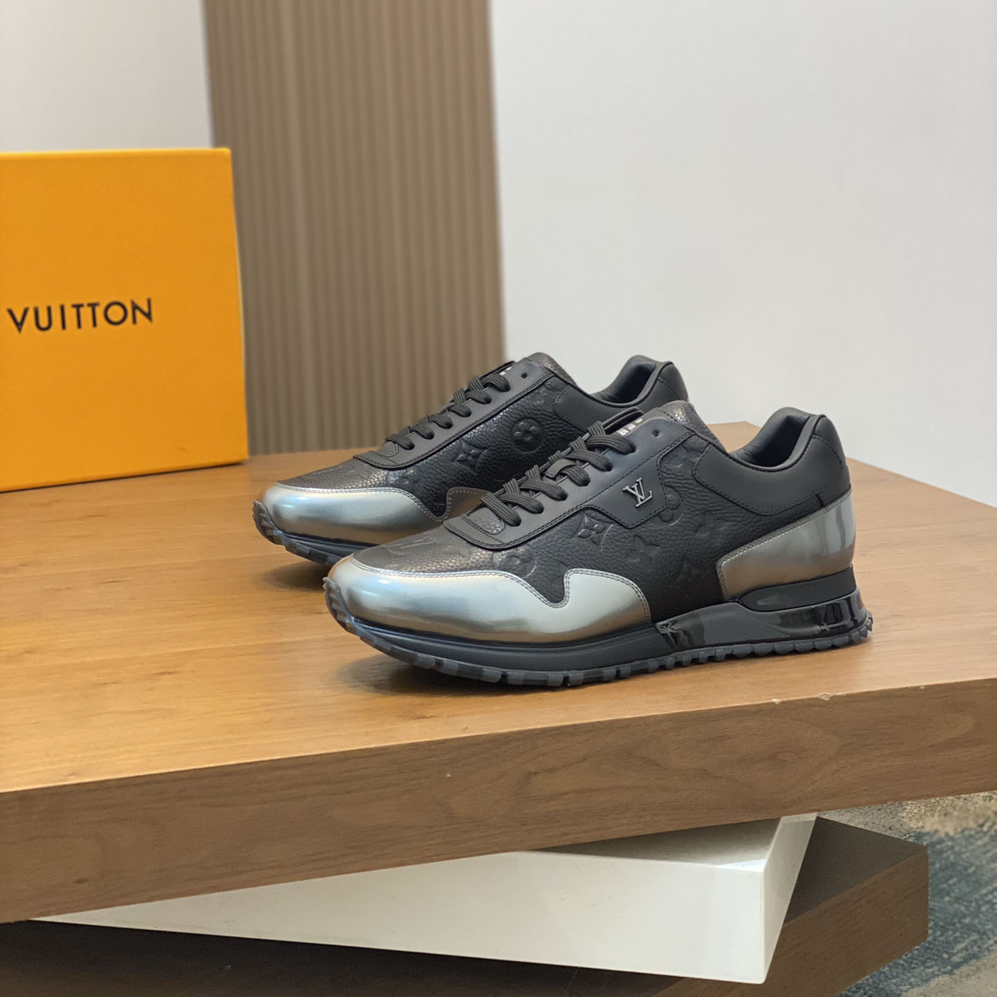 Louis Vuitton Run Away Trainers   - EUR FASHION