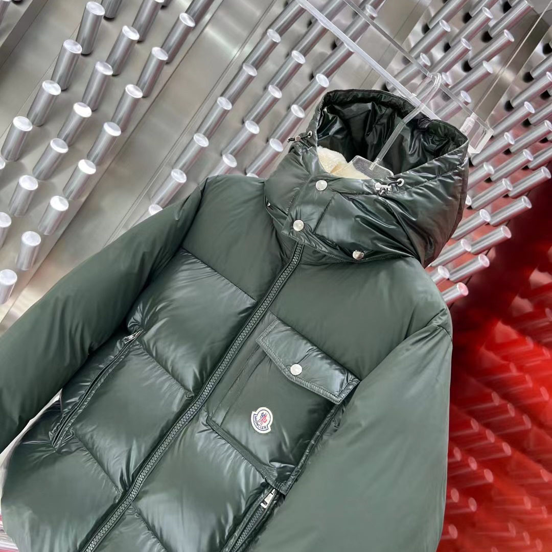 Moncler Bayuda Puffer Jacket Green - EUR FASHION