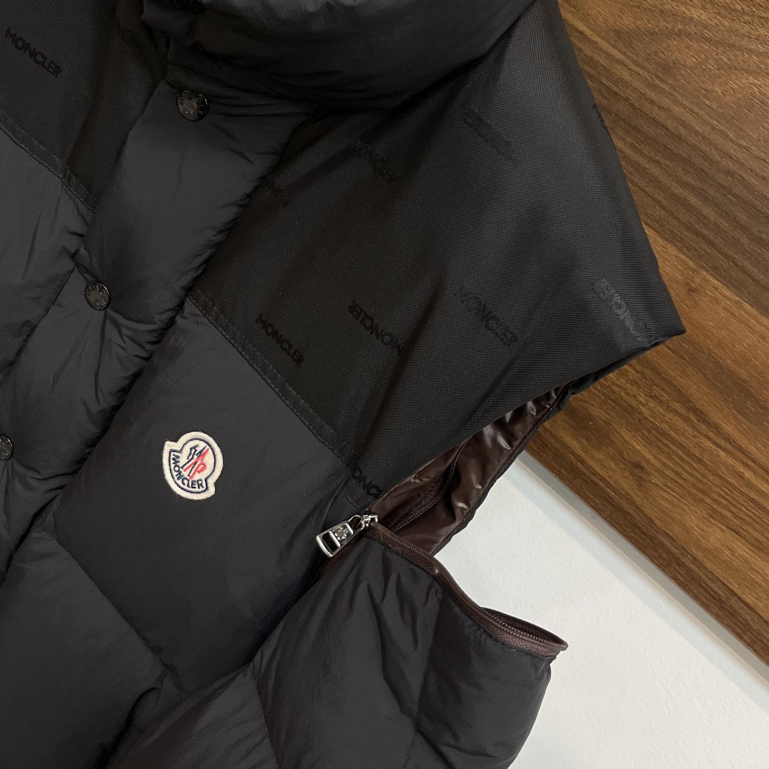 Moncler Short Down Puffer Jackets - EUR FASHION