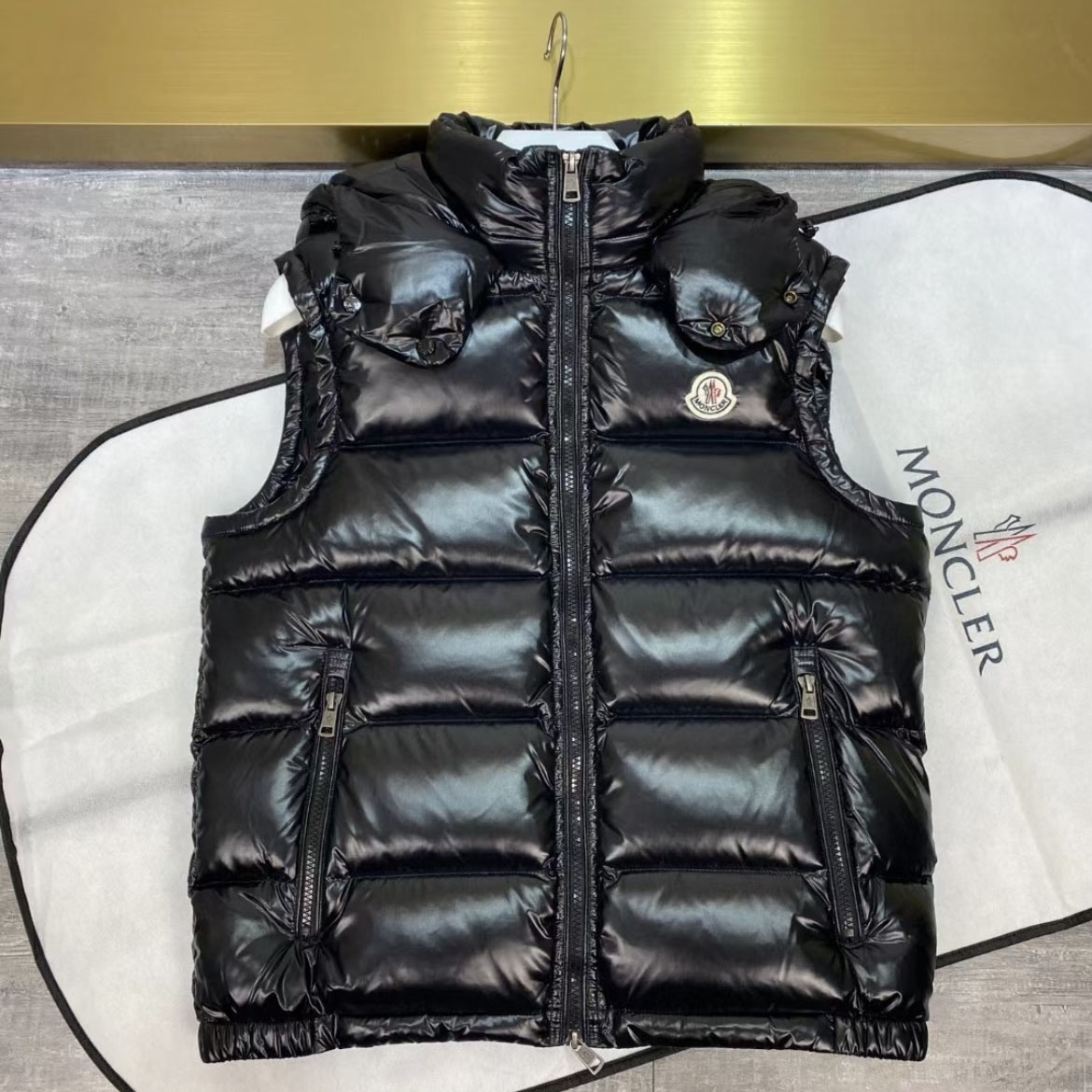 Moncler Bormes Vest - EUR FASHION