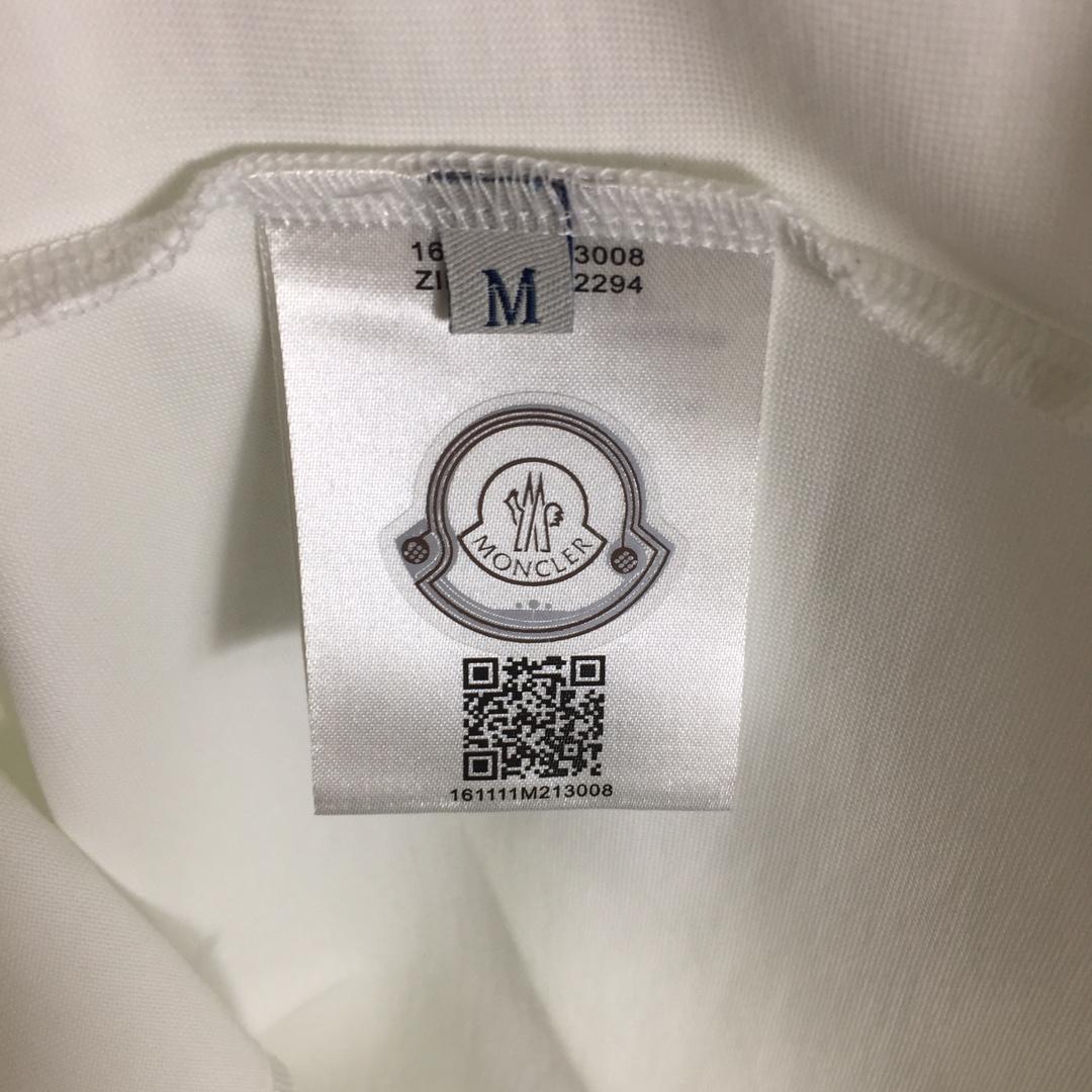 Moncler Logo T-Shirt - EUR FASHION