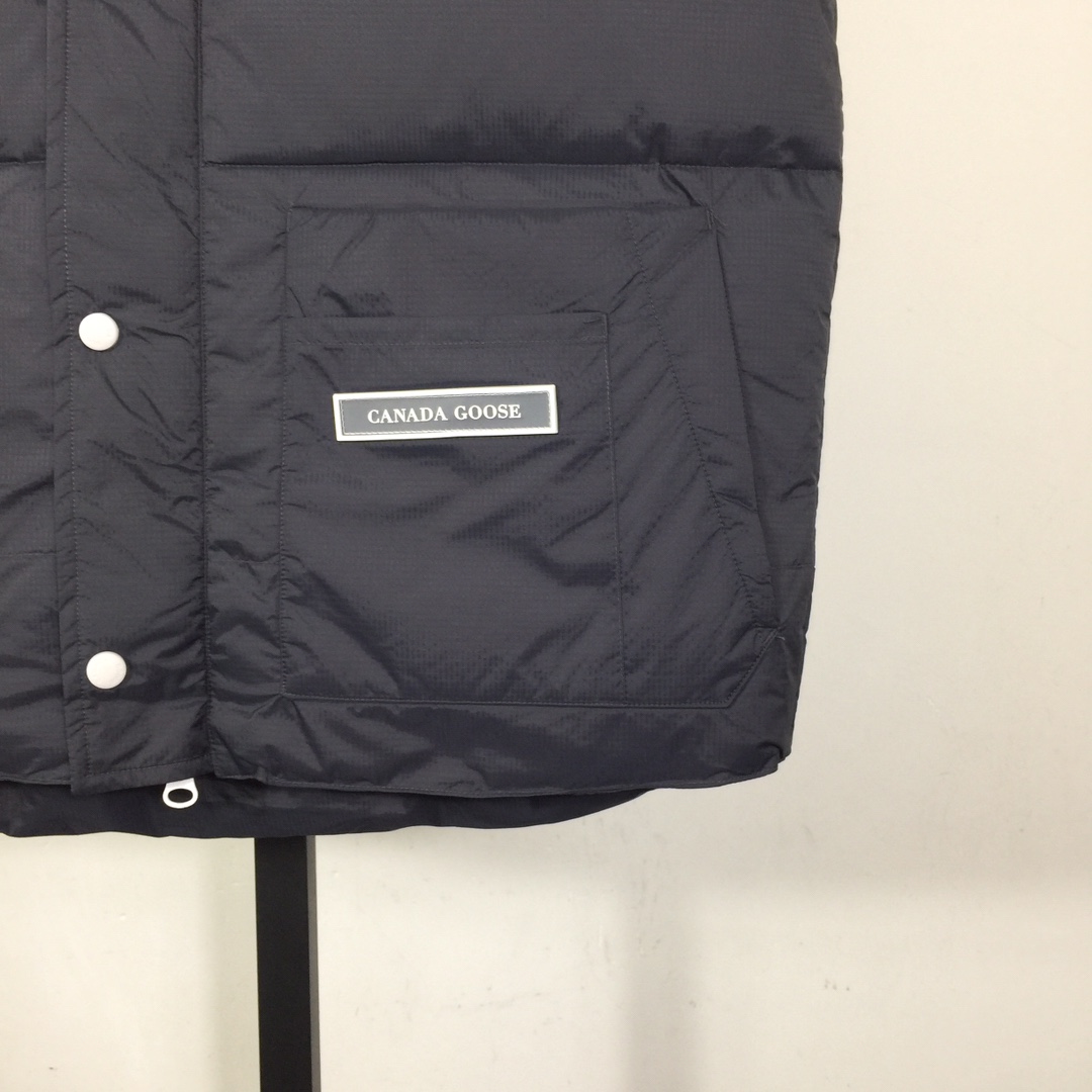 Canada Goose Down Vest - EUR FASHION