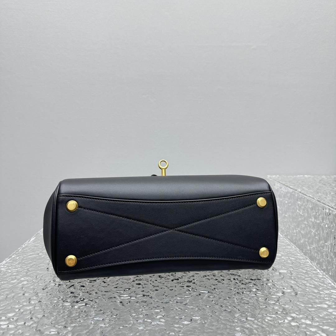 Balenciaga Bel Air Small Carry All Bag in black - EUR FASHION