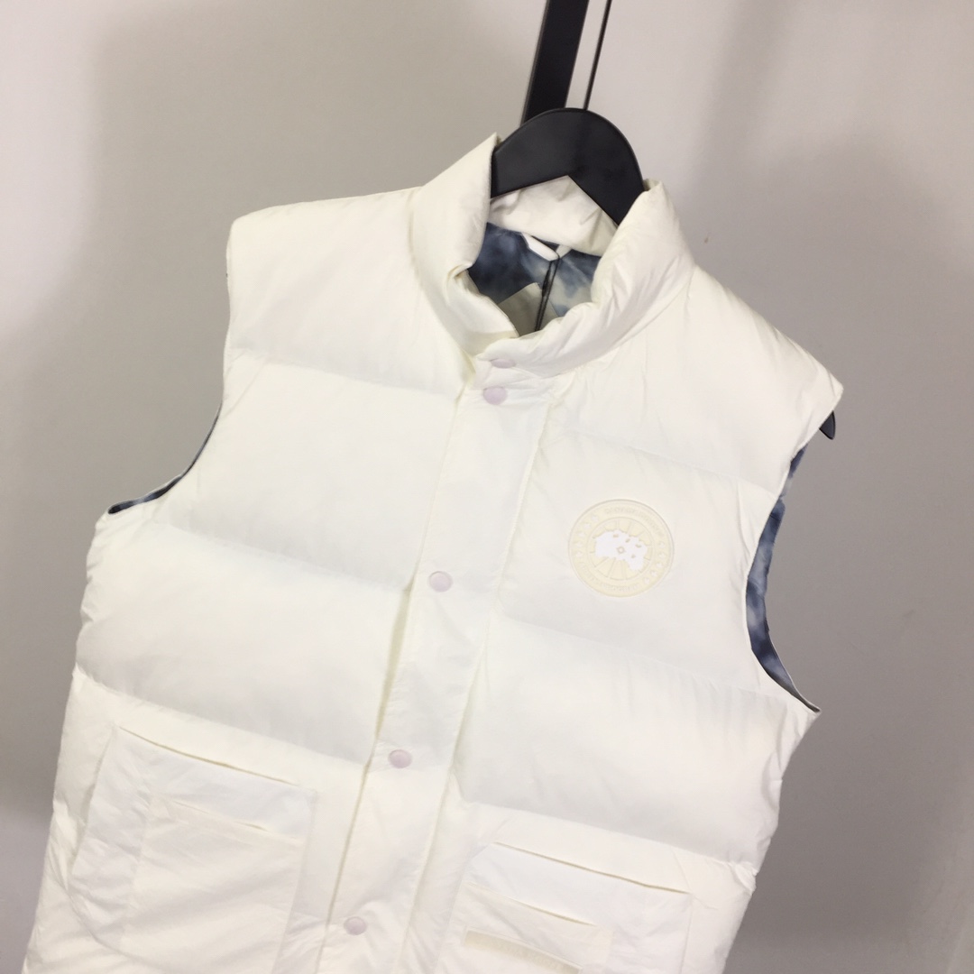 Canada Goose Down Vest - EUR FASHION