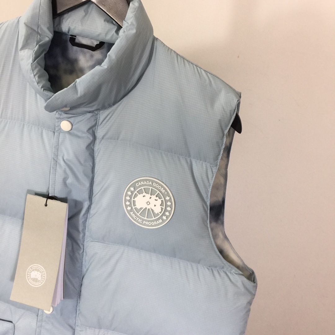 Canada Goose Down Vest - EUR FASHION