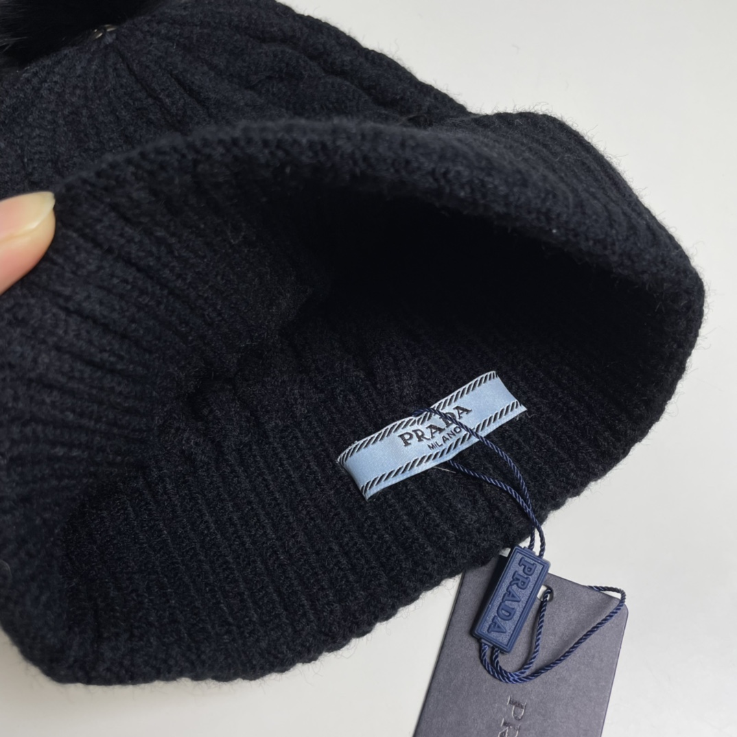 Prada Beanie - EUR FASHION