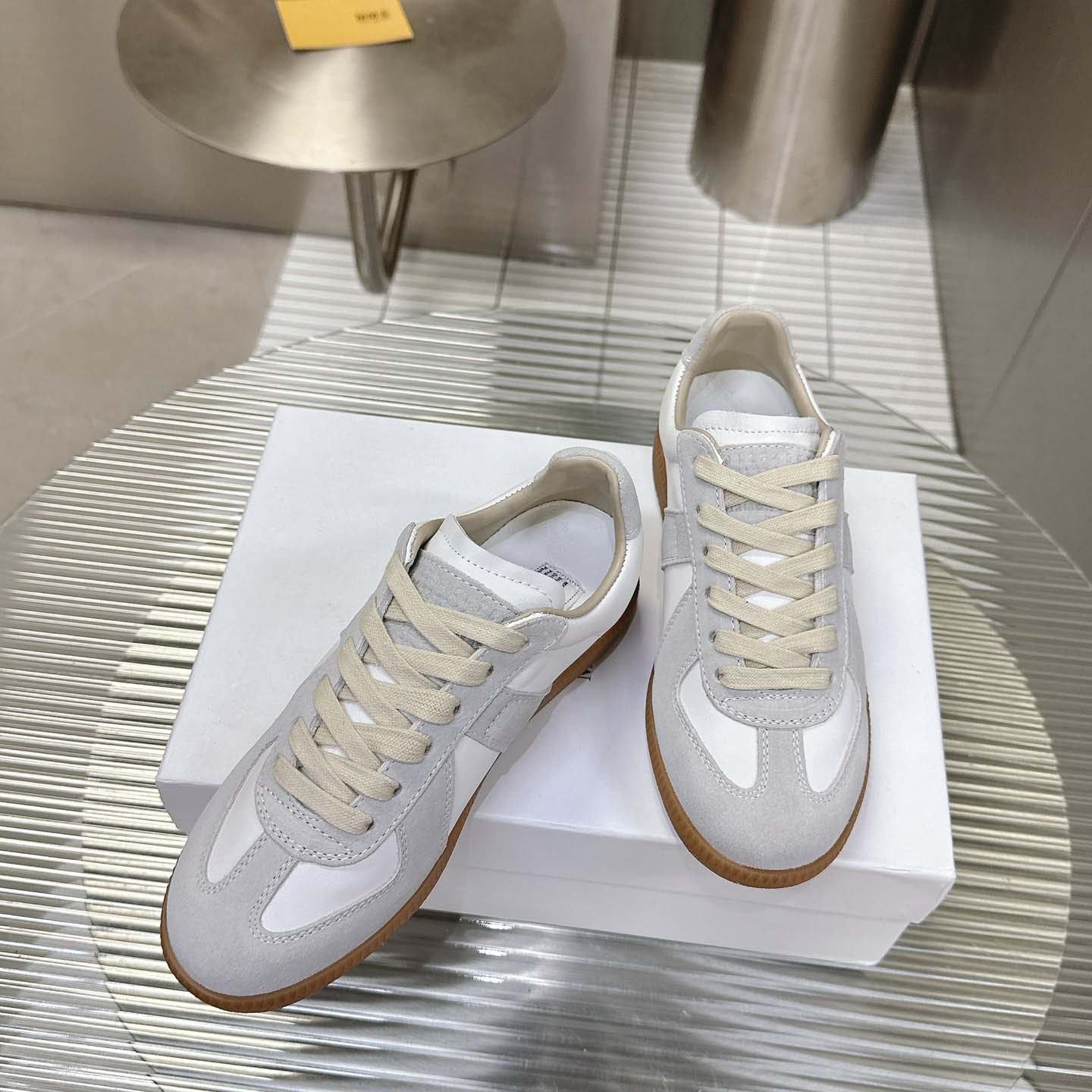 Maison Margiela Low-top Sneakers - EUR FASHION