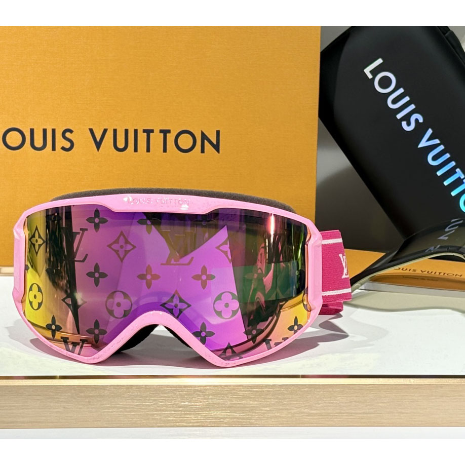 Louis Vuitton LV Snow Mask     - EUR FASHION