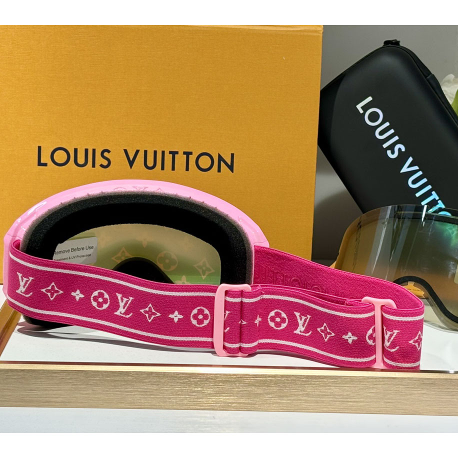 Louis Vuitton LV Snow Mask     - EUR FASHION