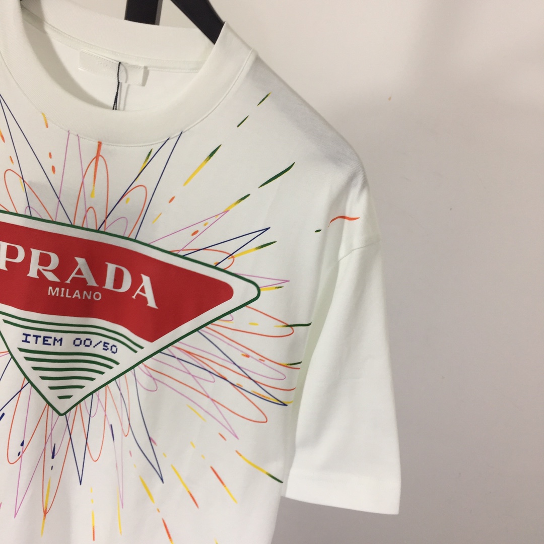 Prada Logo T-Shirt - EUR FASHION