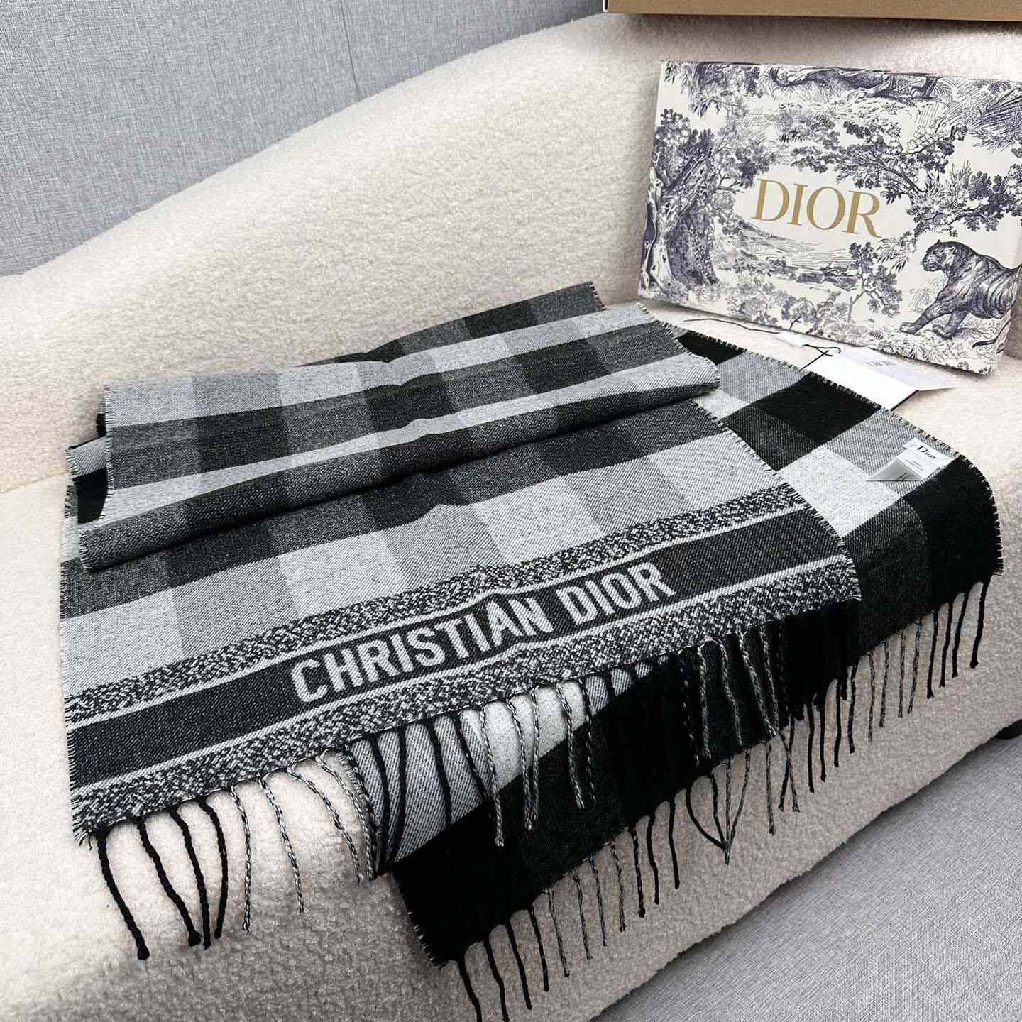 Dior Check'N'Dior Scarf - EUR FASHION