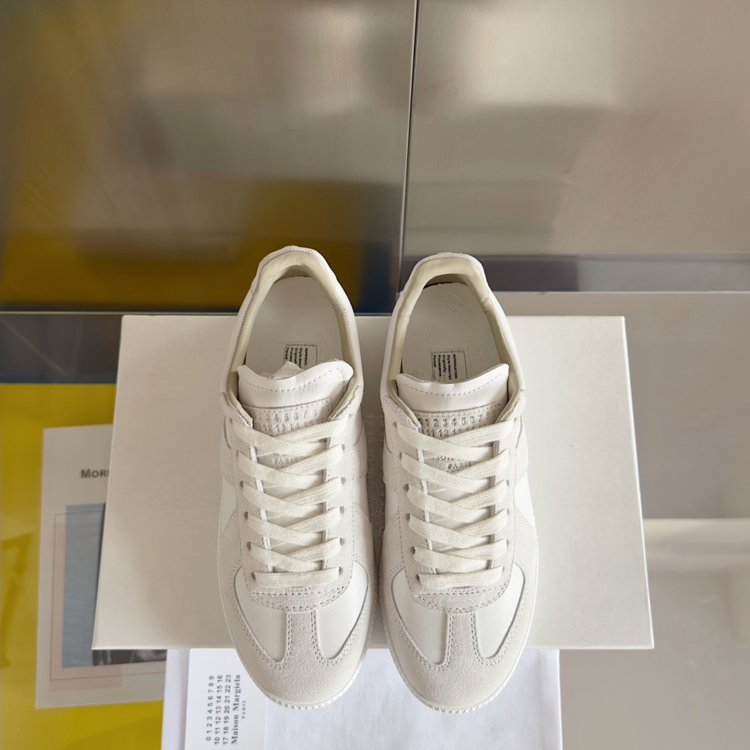 Maison Margiela Low-top Sneakers - EUR FASHION