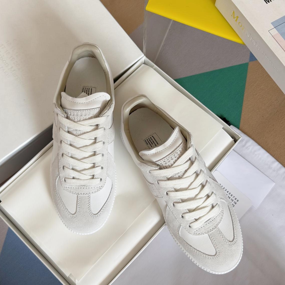 Maison Margiela Low-top Sneakers - EUR FASHION