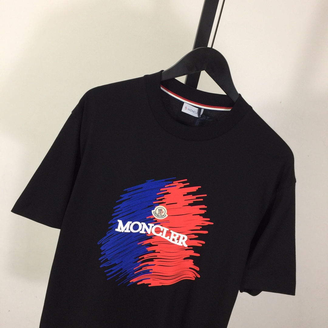 Moncler Logo T-Shirt - EUR FASHION