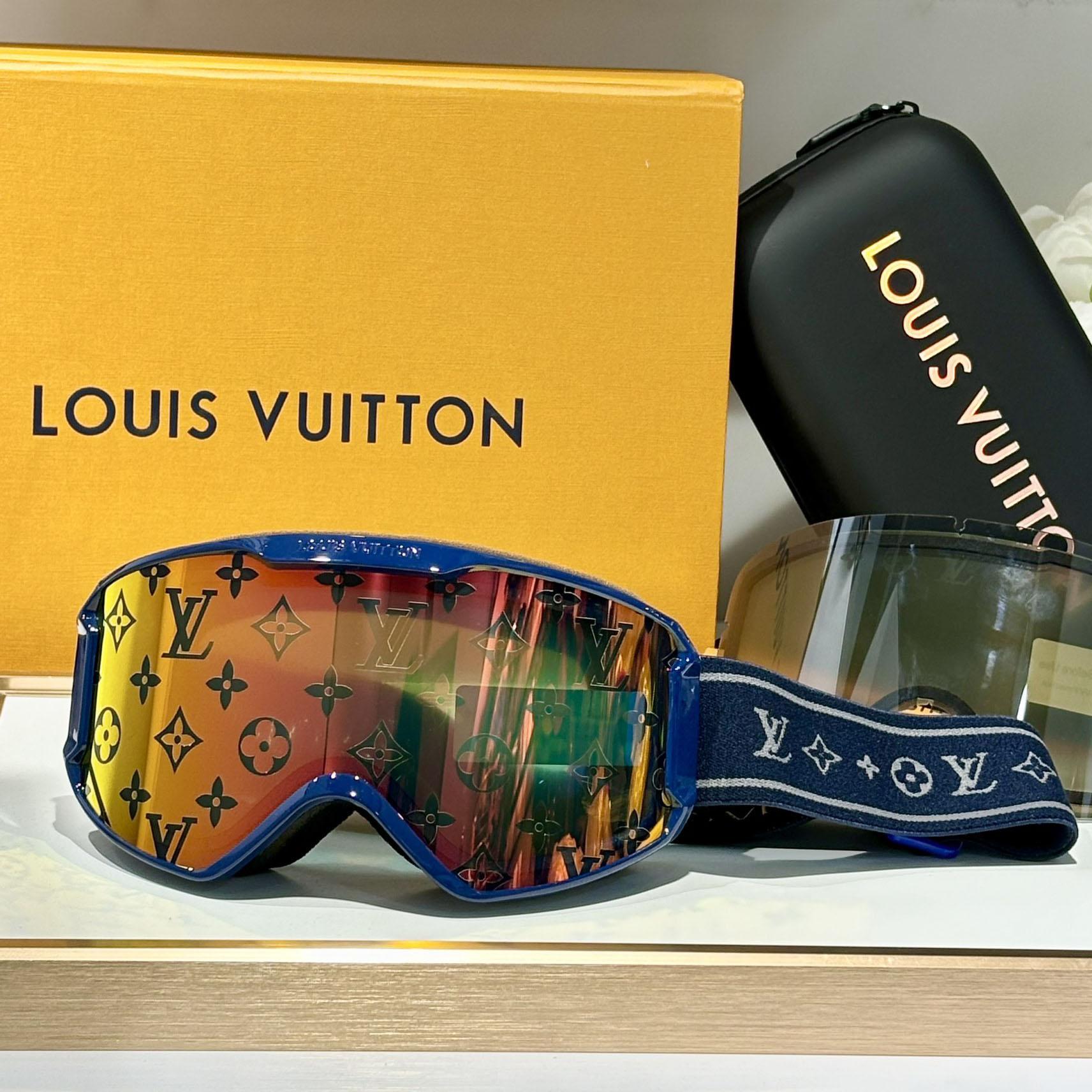 Louis Vuitton LV Snow Mask     - EUR FASHION