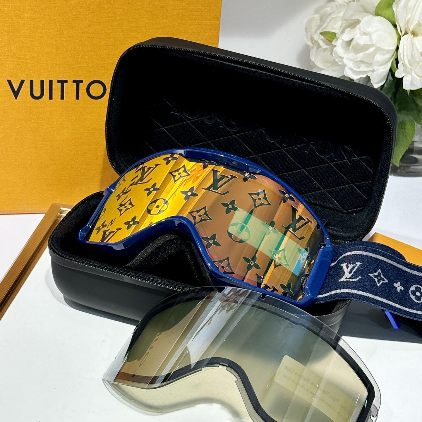 Louis Vuitton LV Snow Mask     - EUR FASHION