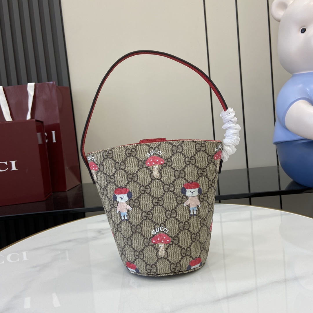 Gucci Children's Printed GG Bucket Bag  - EUR FASHION