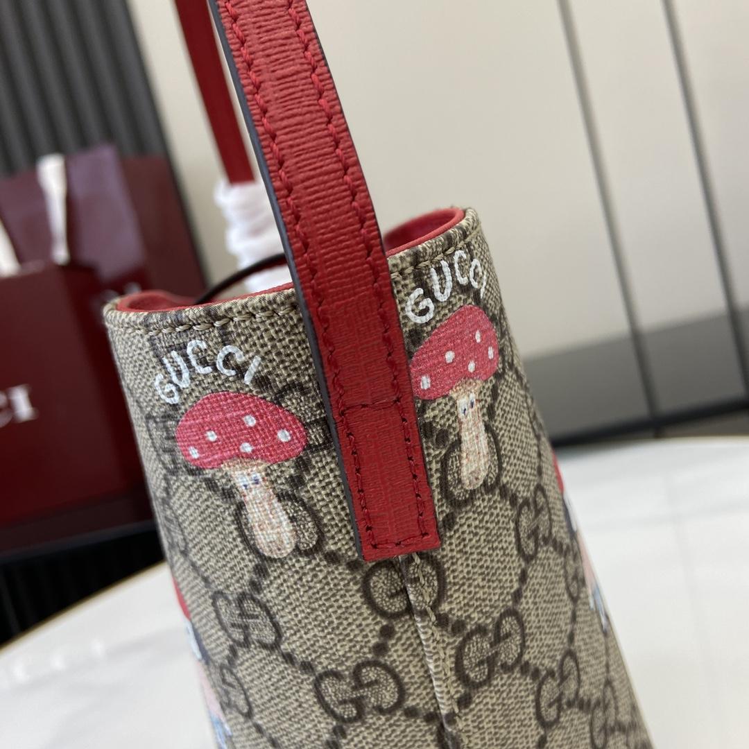 Gucci Children's Printed GG Bucket Bag  - EUR FASHION