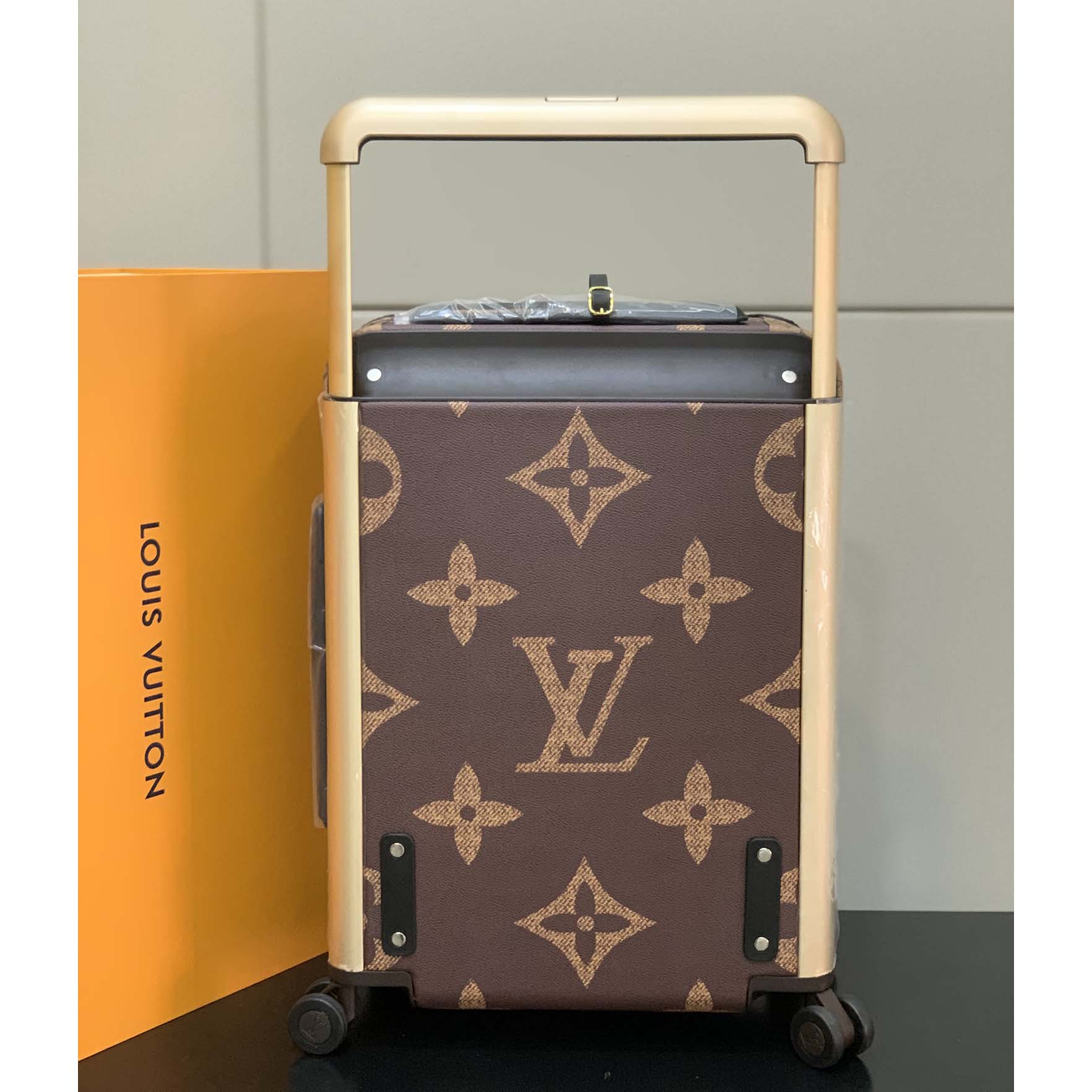 Louis Vuitton Horizon （38 x 55x 21 cm ） - EUR FASHION