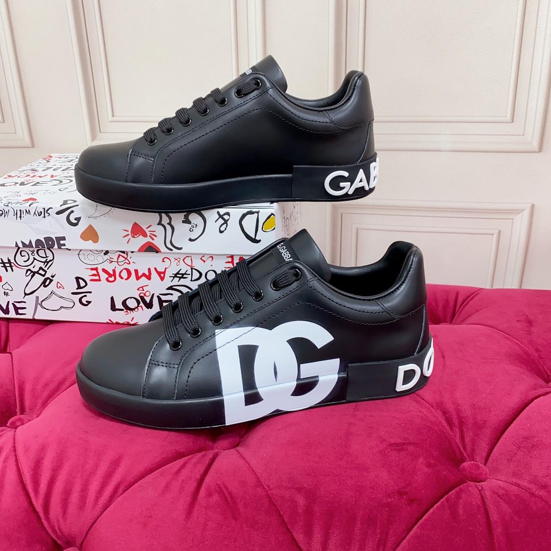 Dolce & Gabbana Logo Printed Portofino Sneakers - EUR FASHION