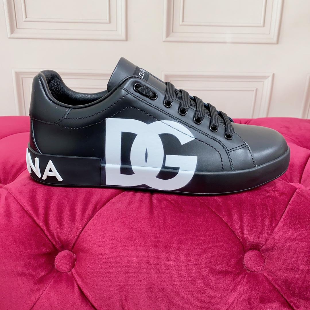 Dolce & Gabbana Logo Printed Portofino Sneakers - EUR FASHION