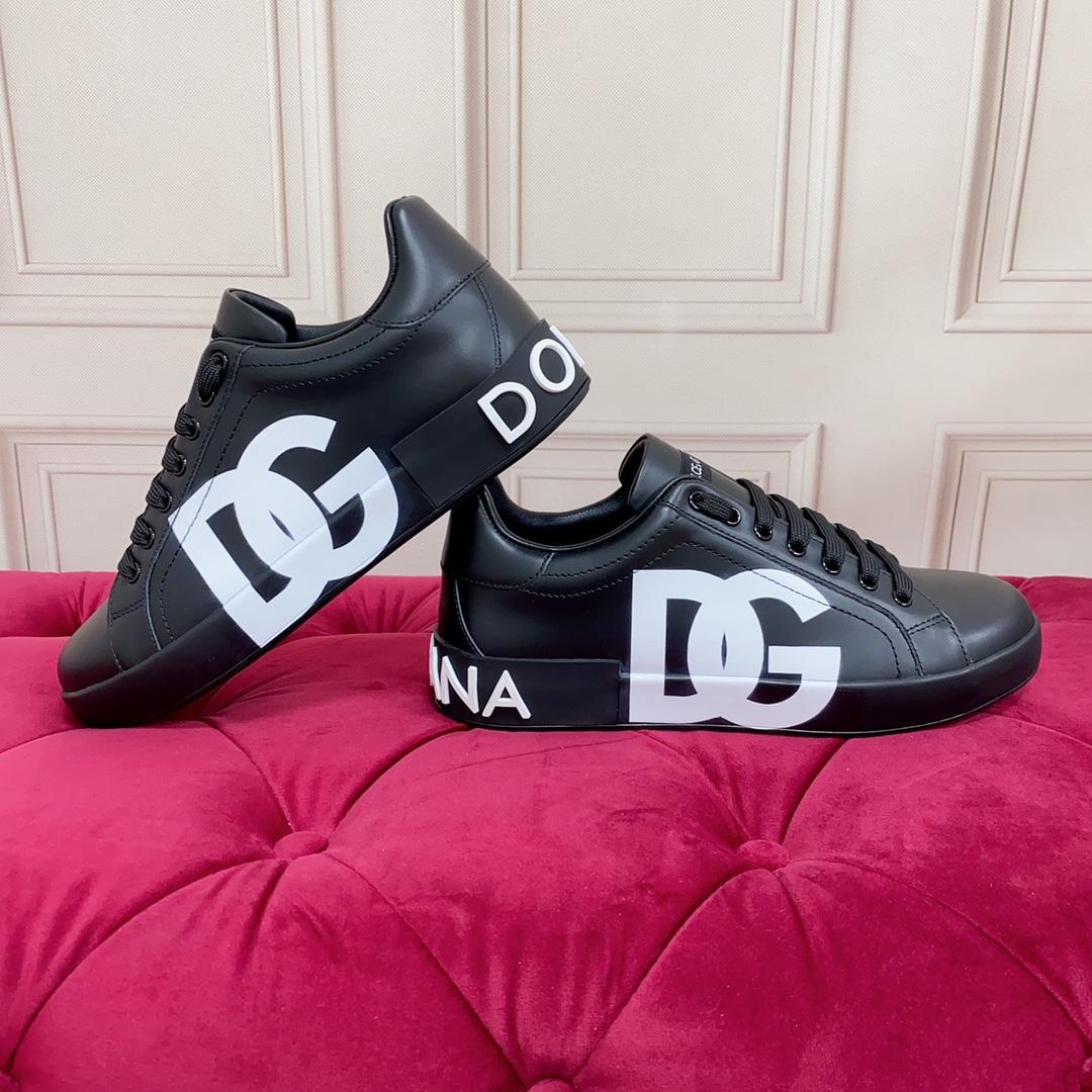 Dolce & Gabbana Logo Printed Portofino Sneakers - EUR FASHION