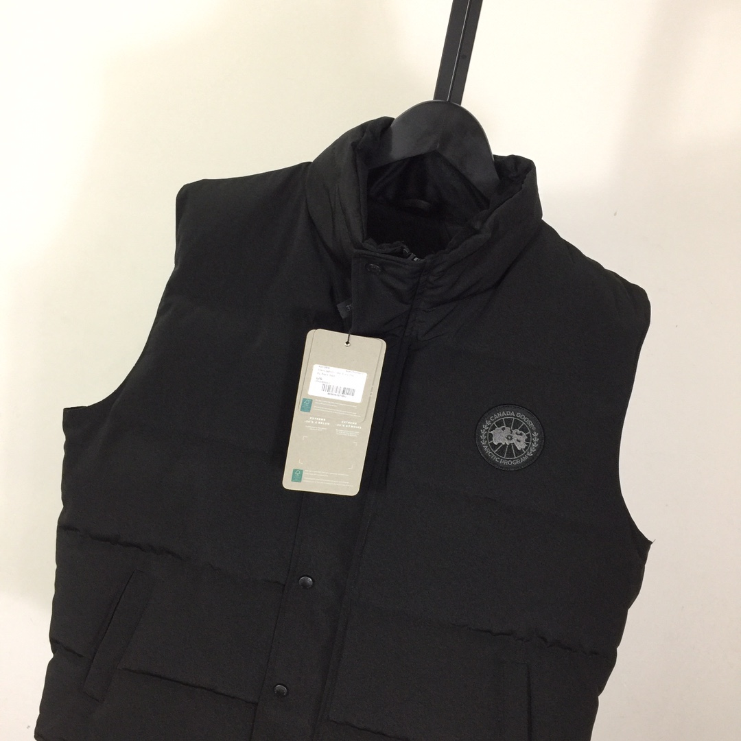 Canada Goose Black Label Down Vest - EUR FASHION