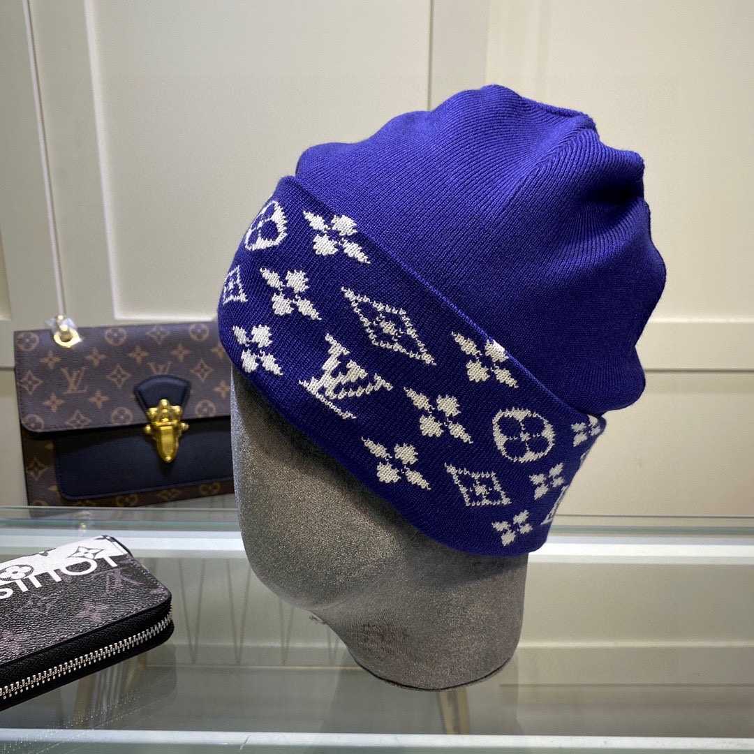 Louis Vuitton Beanie - EUR FASHION