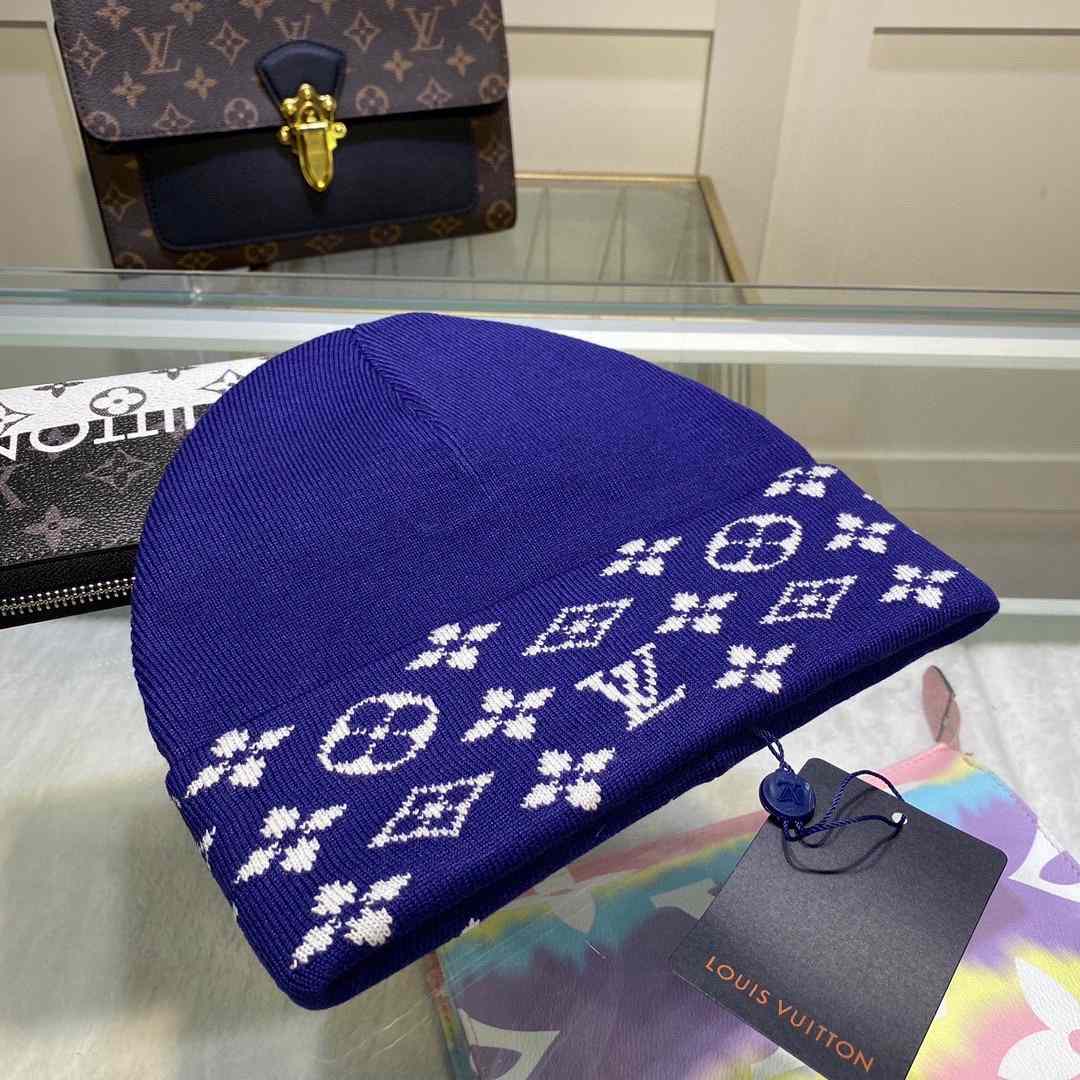 Louis Vuitton Beanie - EUR FASHION