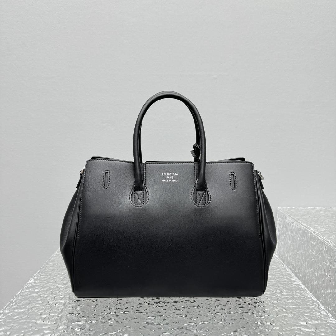 Balenciaga Bel Air Small Carry All Bag in black - EUR FASHION