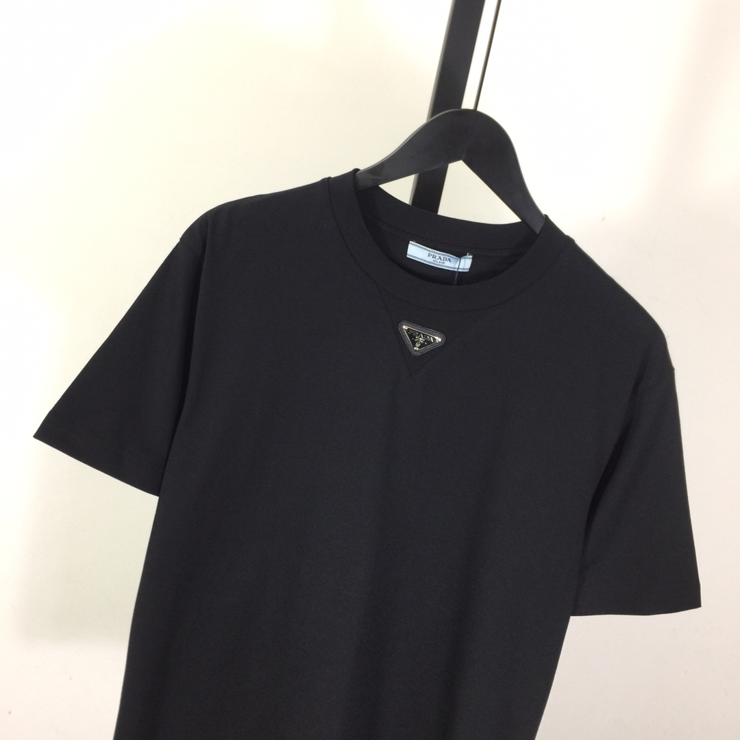 Prada Cotton  T-shirt  - EUR FASHION