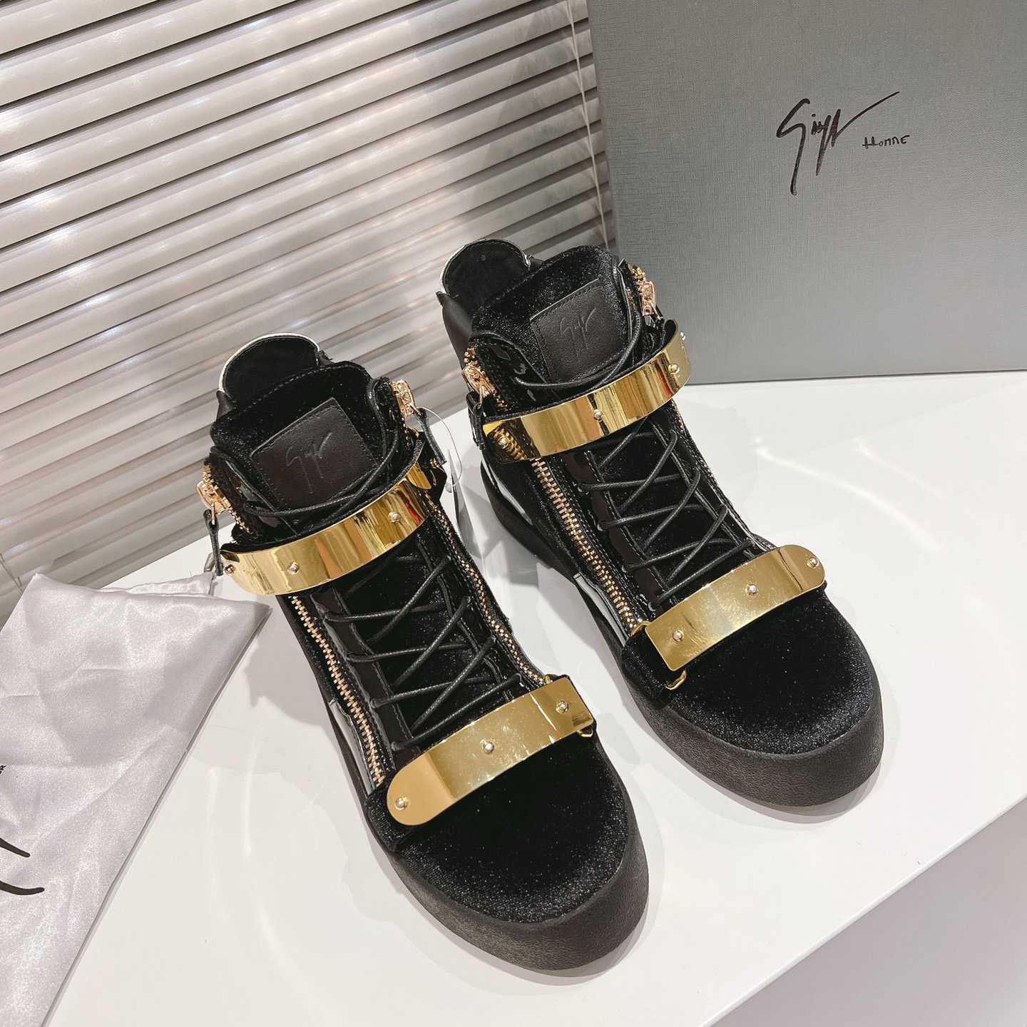 Giuseppe Zanotti Sneakers - EUR FASHION