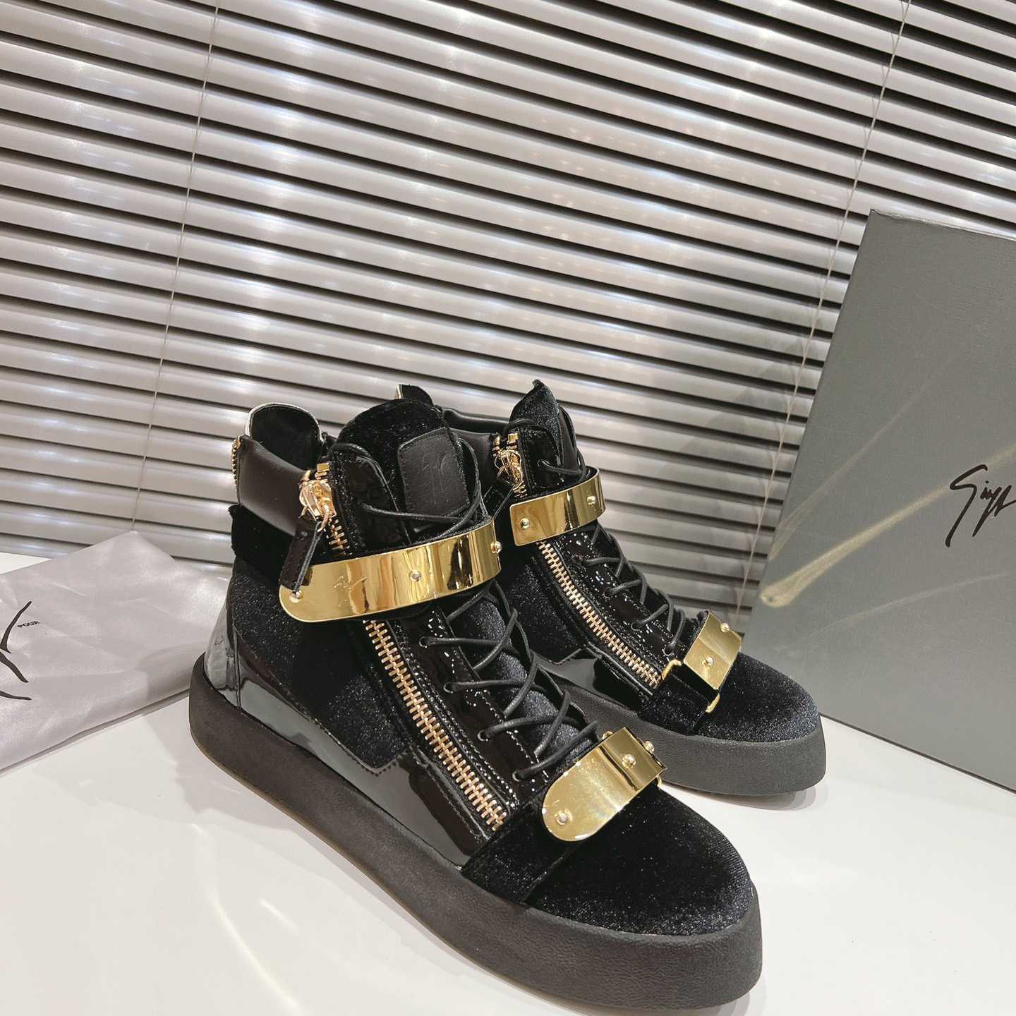 Giuseppe Zanotti Sneakers - EUR FASHION