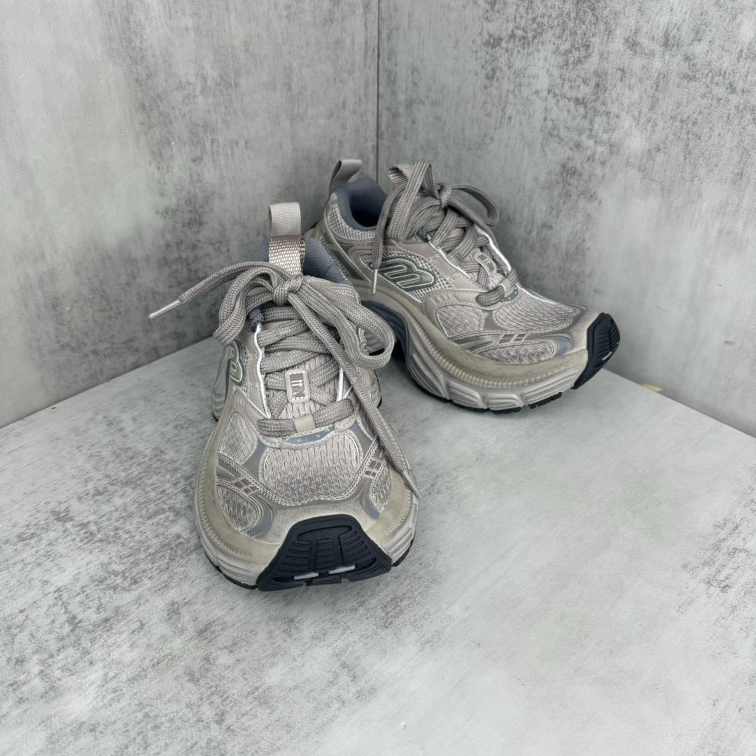 Balenciaga 6XL Sneaker In Taupe, Grey And Black - EUR FASHION