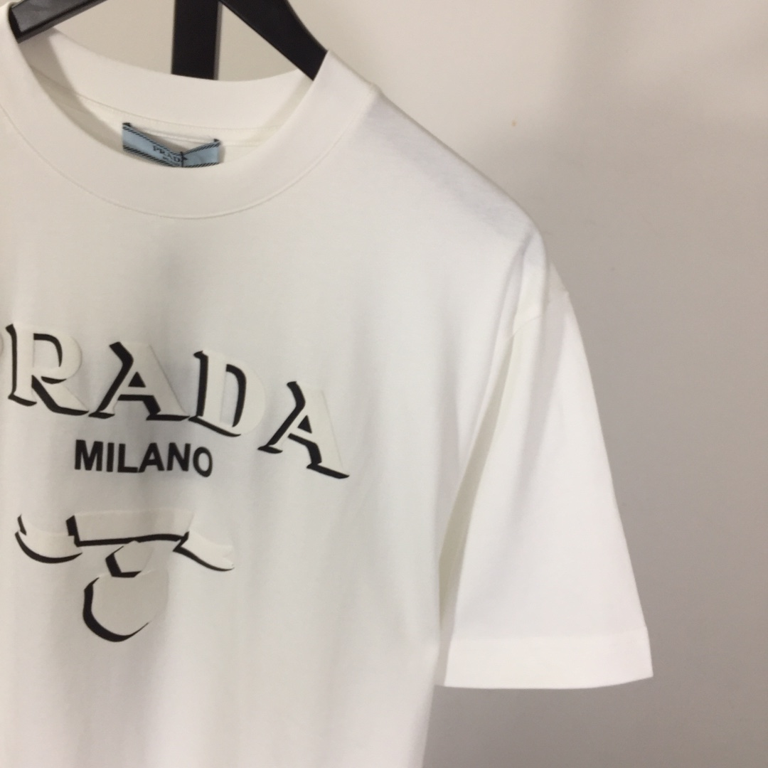 Prada Cotton  T-shirt  - EUR FASHION