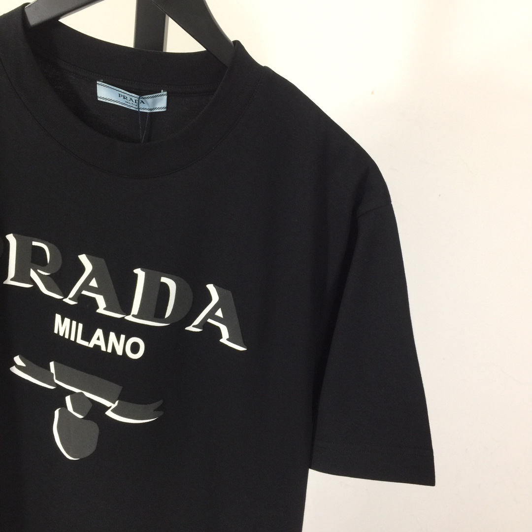 Prada Cotton  T-shirt  - EUR FASHION