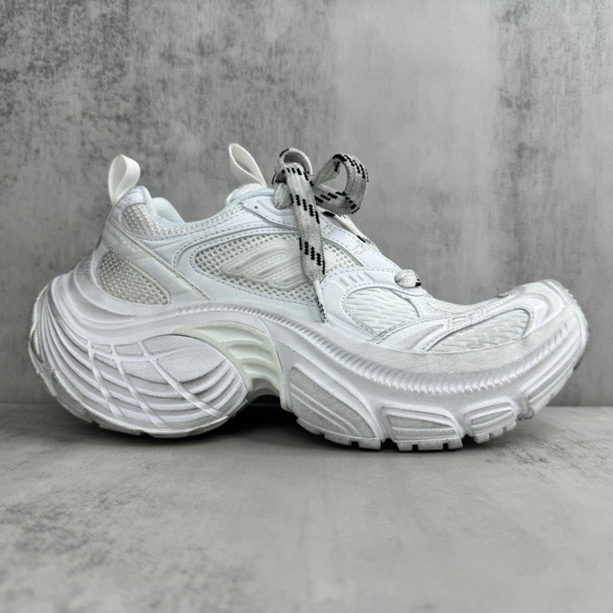 Balenciaga 6XL Sneaker In White - EUR FASHION