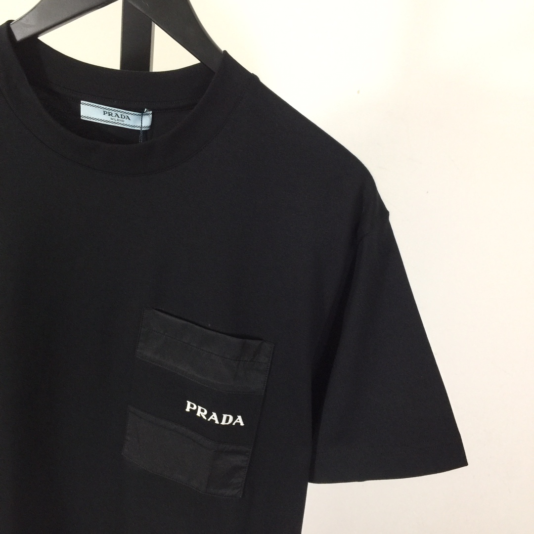 Prada Cotton  T-shirt  - EUR FASHION