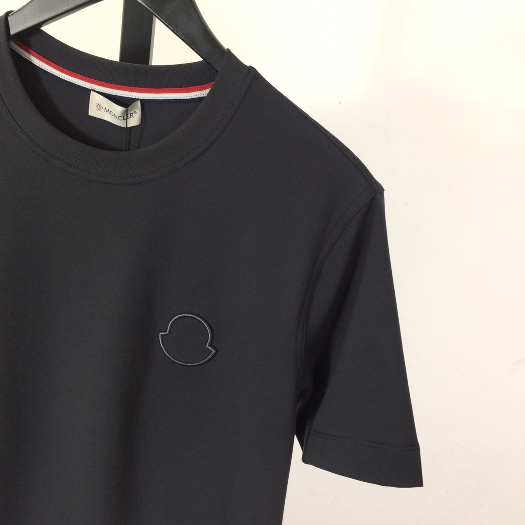 Moncler Logo T-Shirt - EUR FASHION